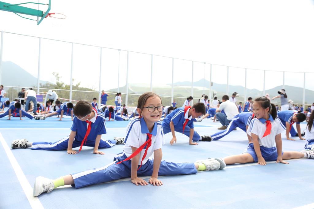 深圳市莲南教育集团安芳小学成功举办第二届春季体育节