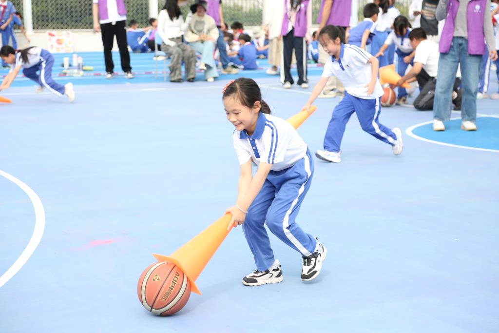 深圳市莲南教育集团安芳小学成功举办第二届春季体育节
