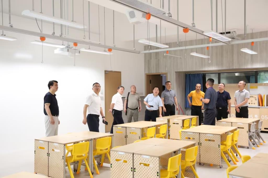 深圳市莲南教育集团安芳小学承办罗湖区黄黎明名校长工作室学习会