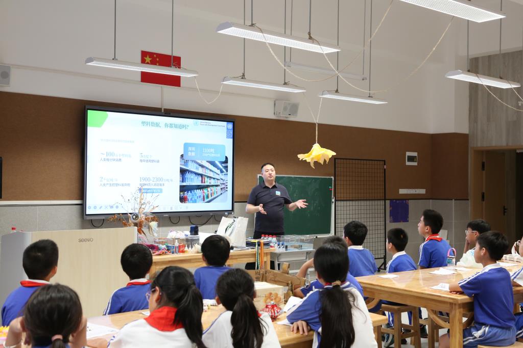 深圳市莲南教育集团安芳小学“每周半天活动”实践活动