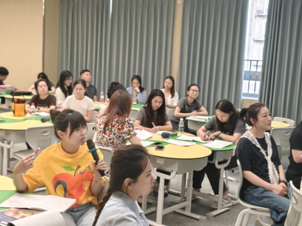 区小英青英工作坊第38期教研（三）在桃园小学举办