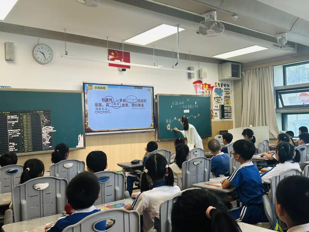 罗湖外语小学“纯真杯”第十一周教研精彩继续