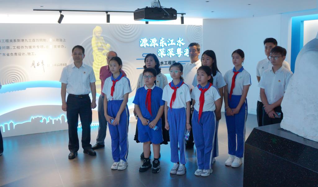南湖小学开展“行走的思政课”主题活动