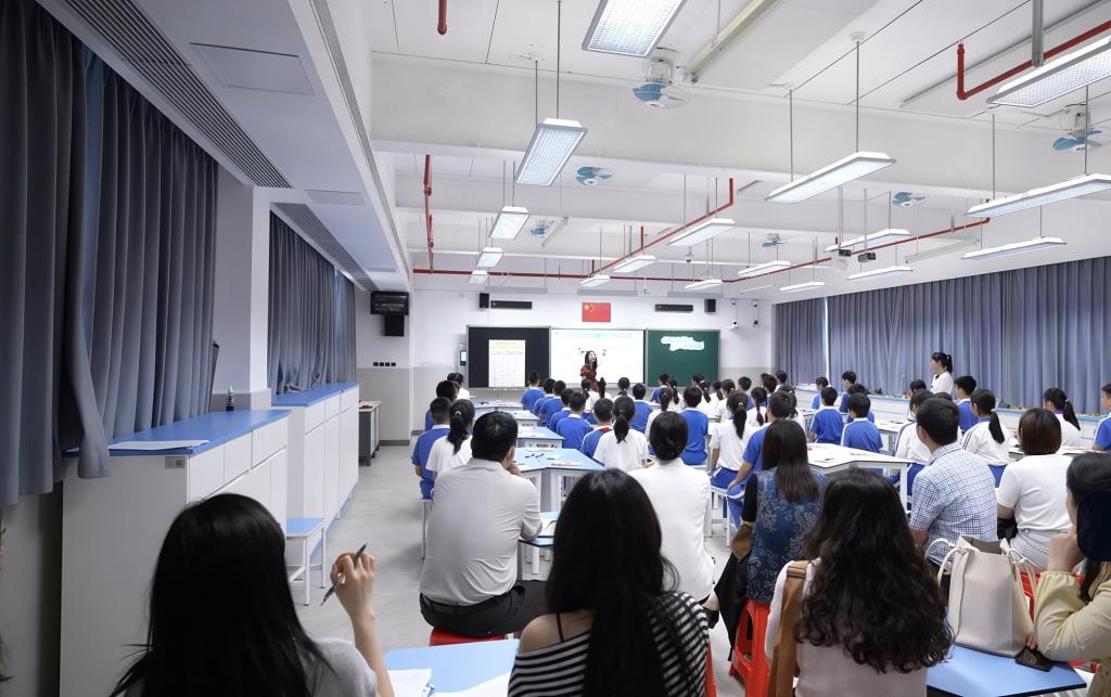四川省名校长团队与深圳市水库小学交流研讨活动