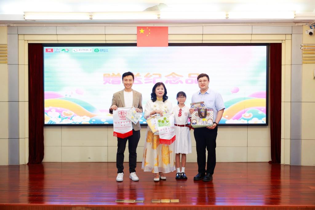 深港澳三地儿童齐聚南湖小学同台联欢共庆“六一”