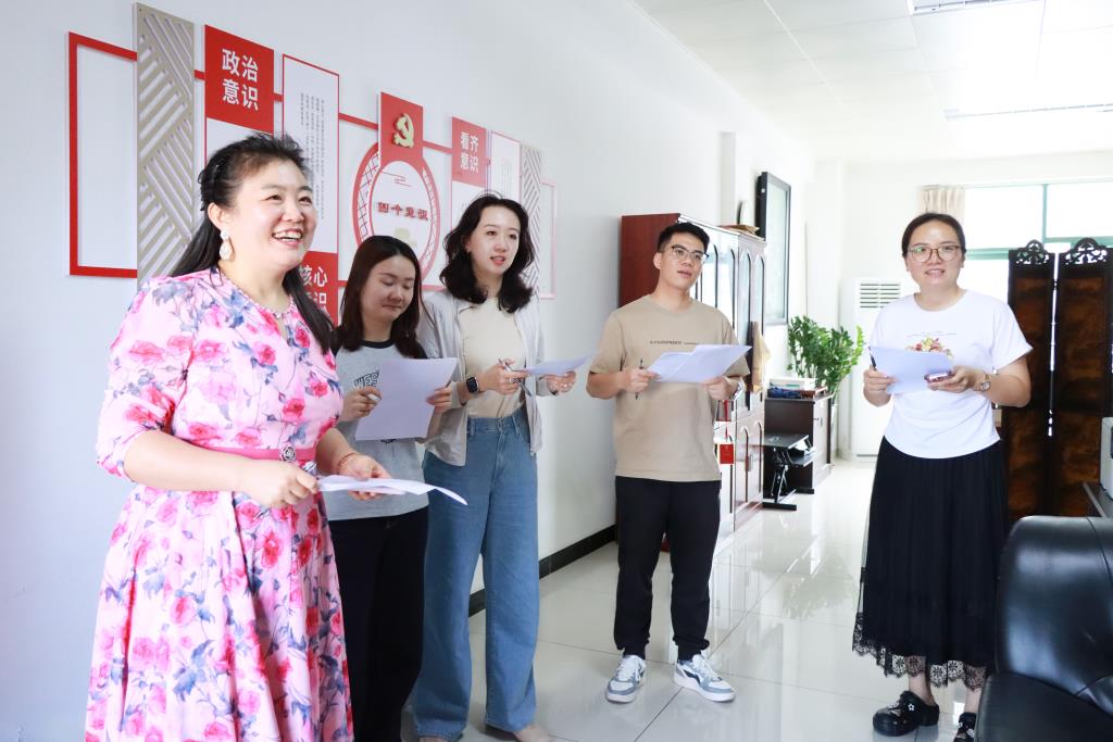 翠园文锦中学办公室风采评比活动圆满落幕