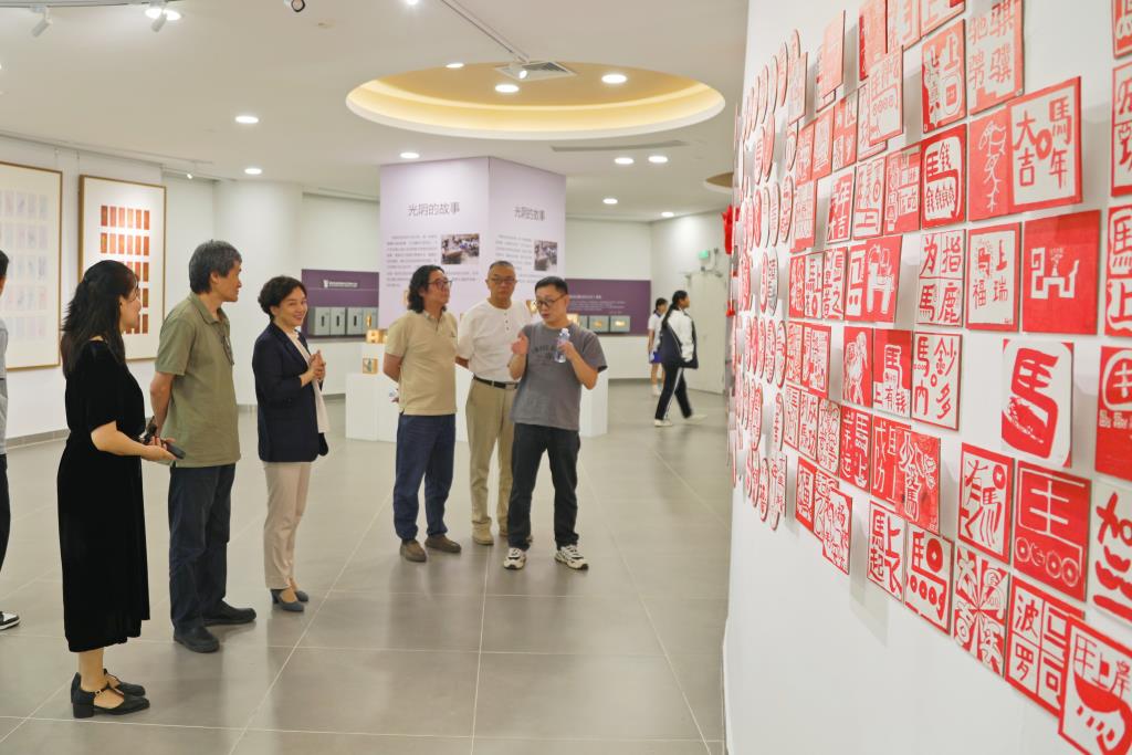 深北莫附属布心中学第36届艺术节系列活动美术作品展