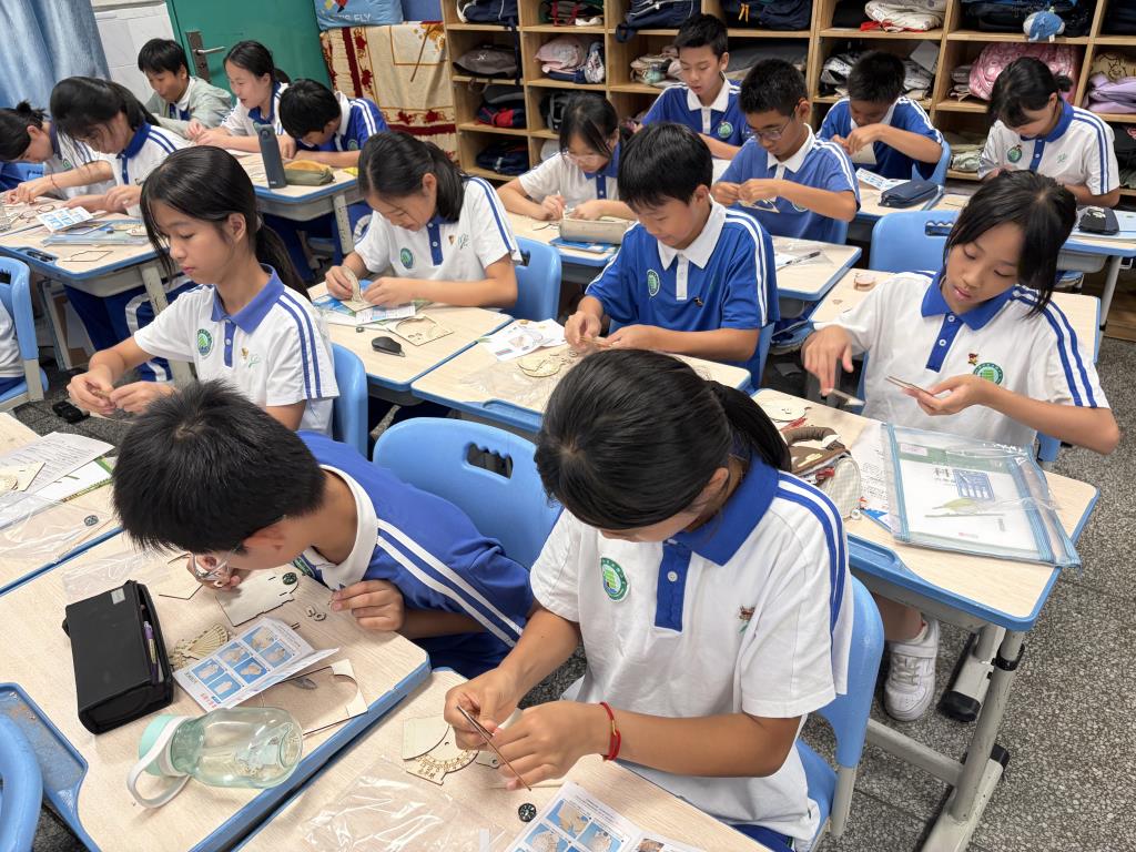 科技点亮梦想，馆校共育未来