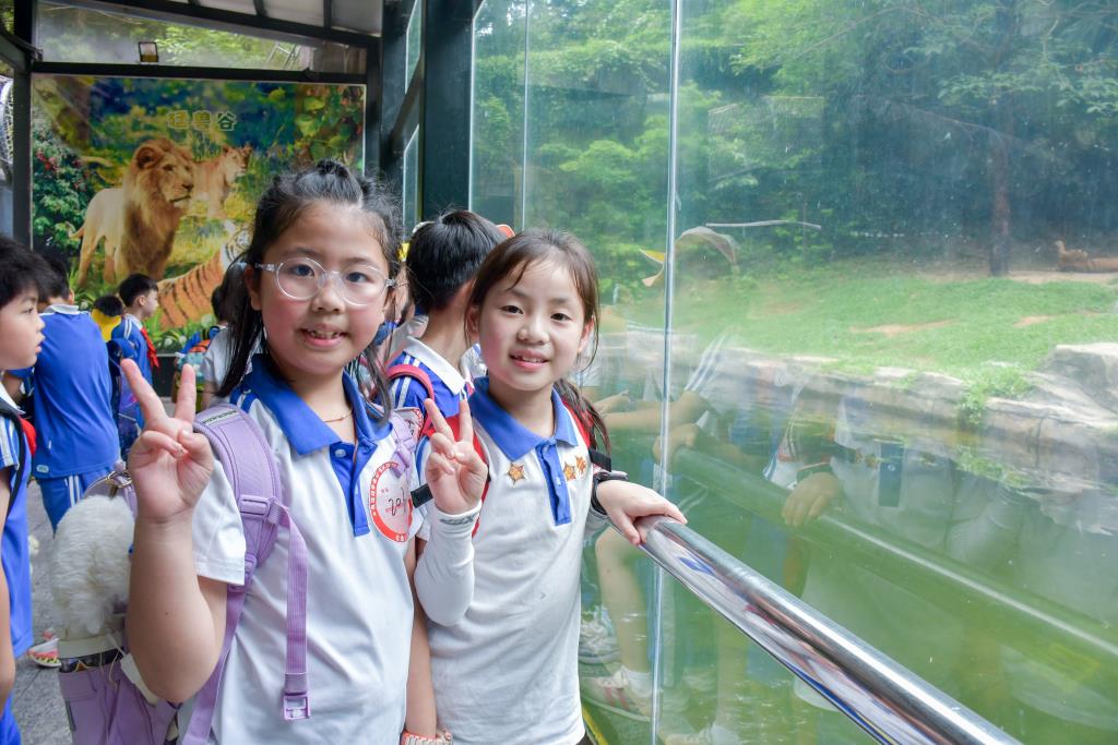 翠北实验小学一二年级开展动物园研学实践活动