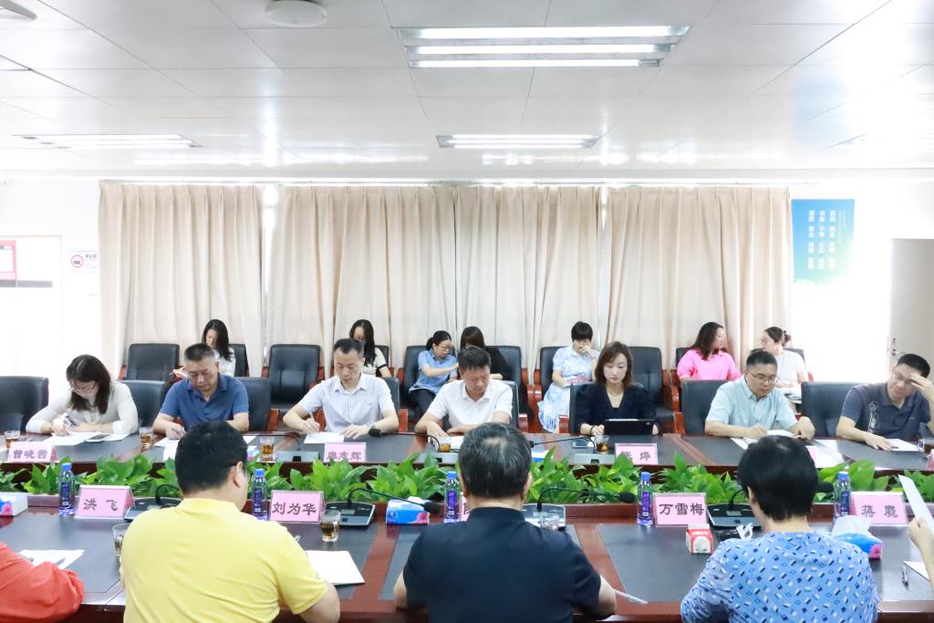 罗湖区教科院专家莅临翠园文锦开展初三“靶向提质专项视导”活动