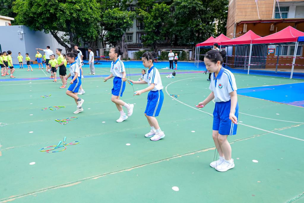 深圳市水库小学代表队在罗湖区第十八届跳绳比赛中斩获佳绩