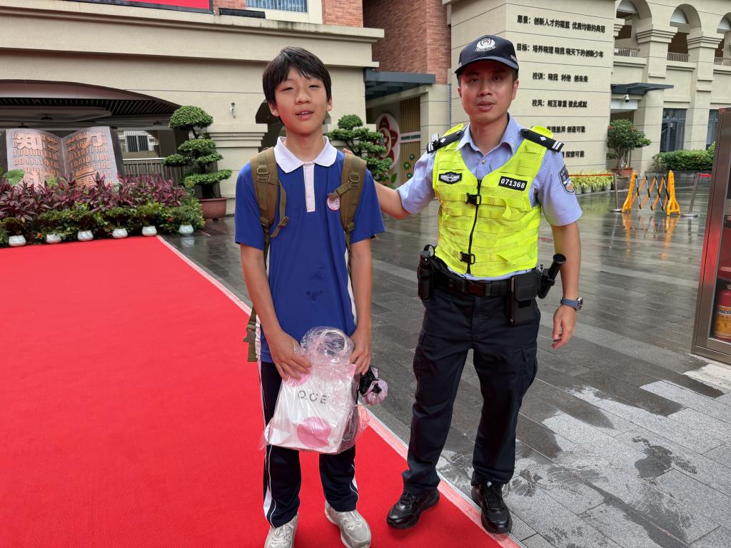 翠园东晓创新学校暖心送考