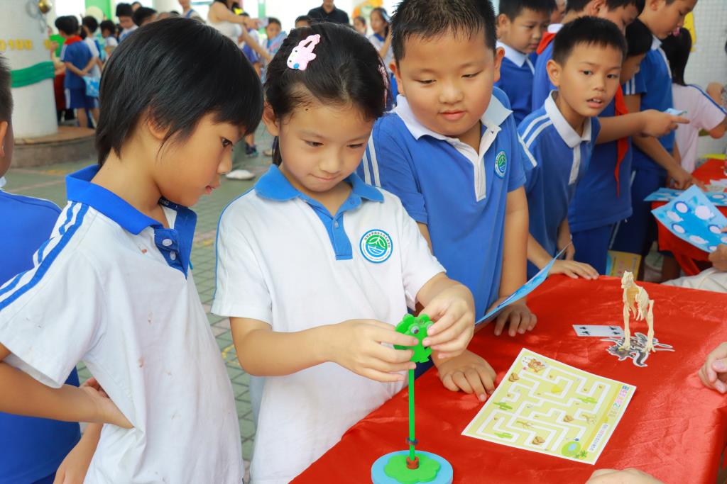 太白实验学校一、二年级阳光评价活动圆满举行