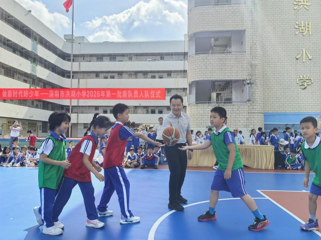 洪湖小学第一届“荷美杯”班级篮球赛圆满落幕
