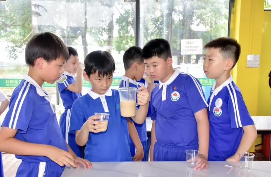 深圳市水库小学四、五年级开展春季社会实践研学活动