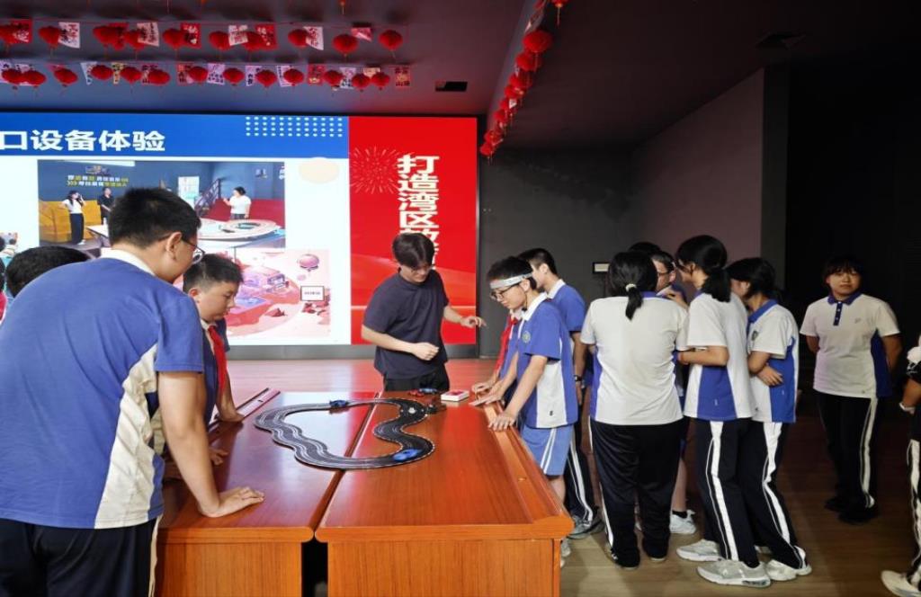 智启脑科学，科创向未来｜深圳市桂园教育集团桂园中学脑机接口与