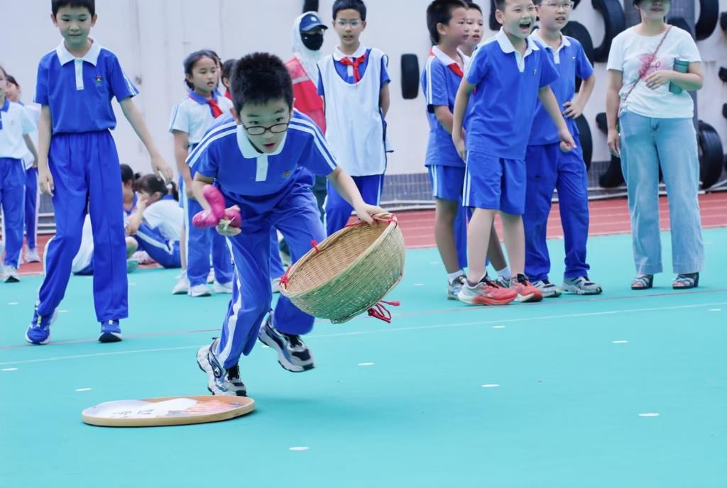 跃动翠北，趣享童年——深圳市翠北实验小学春季趣味运动会圆满启