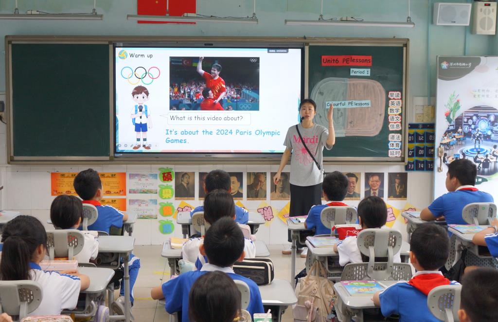 以赛促成长 南湖小学教师队伍在区级赛事中展风采获佳绩