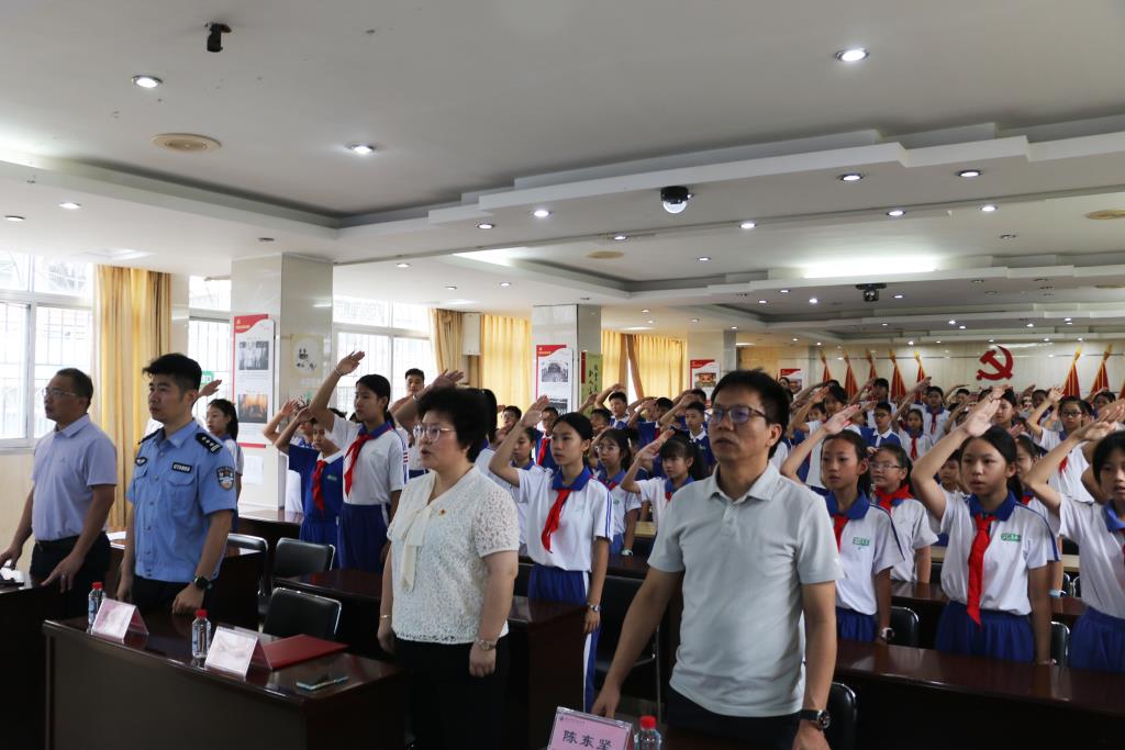 深圳市笋岗小学举行2026—2027学年第一学期开学典礼
