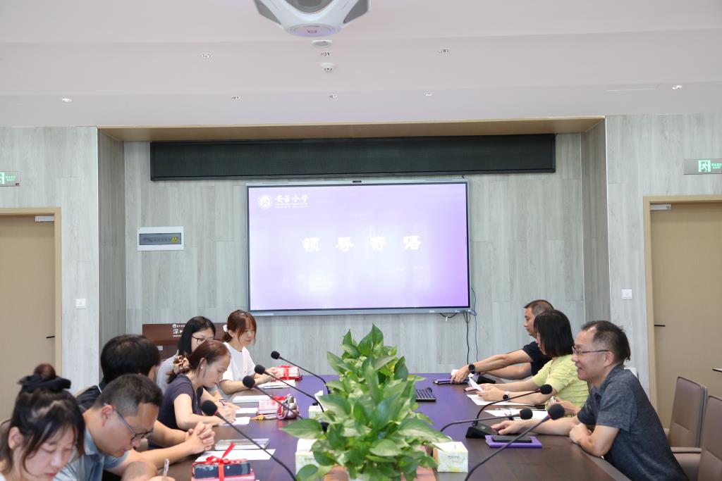 深圳市莲南教育集团安芳小学举行2026年“青蓝工程”师徒结对