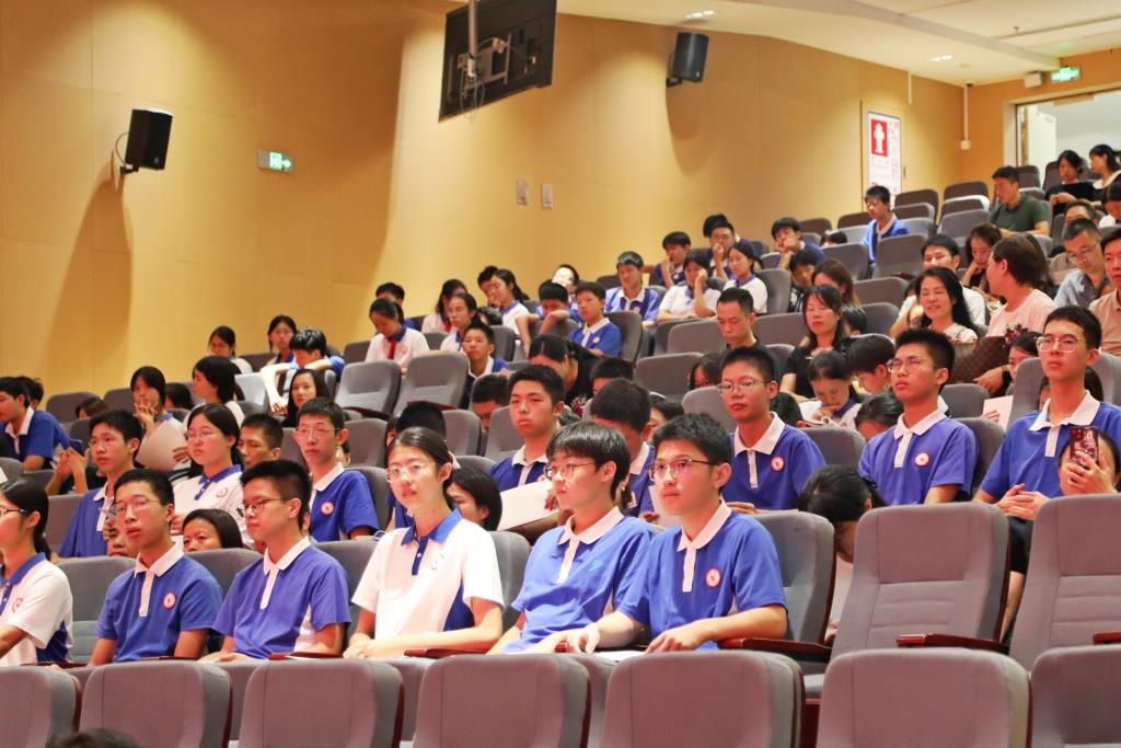 学生观众
