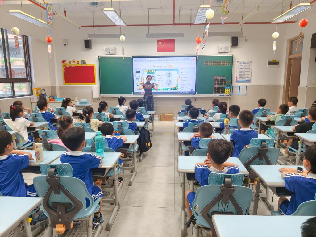 深圳市水库小学开展一年级新生培训及新生家长会