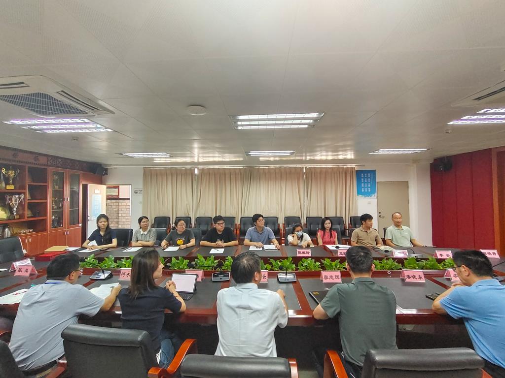 翠园文锦中学举行"青蓝工程"师徒结对仪式