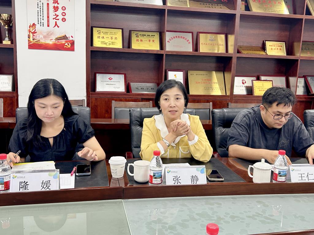罗湖教科院“百人听千课”视导行动走进桂园小学