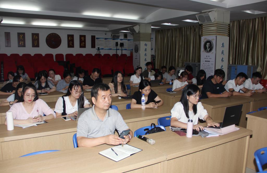 深圳市南湖小学开展线上数字化教学专题培训