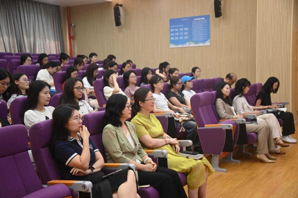 互访互学拓思路 聚力赋能促育人