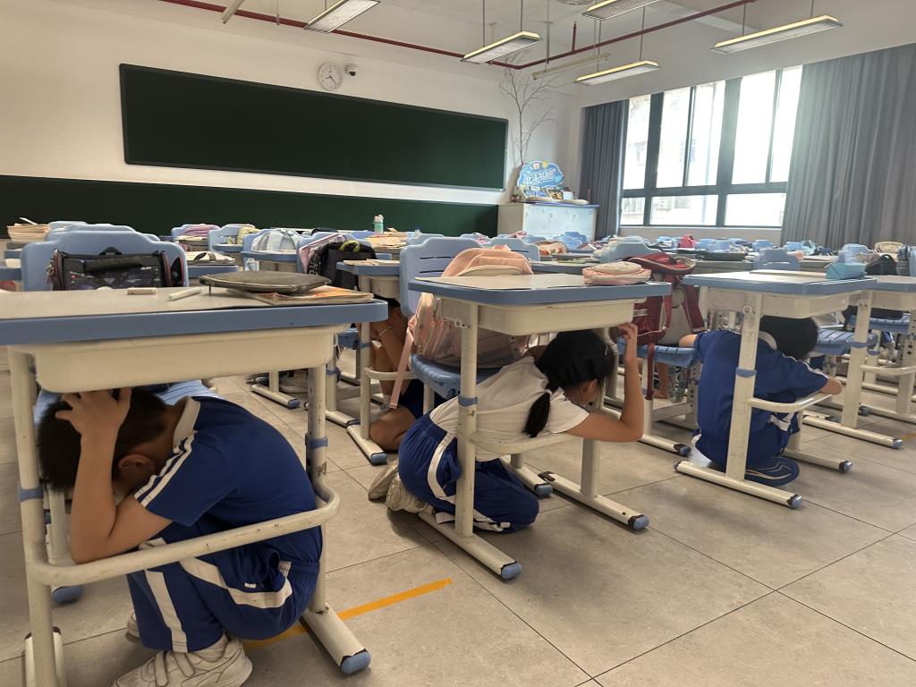 深圳市水库小学开展地震应急疏散演练暨防震减灾科普培训