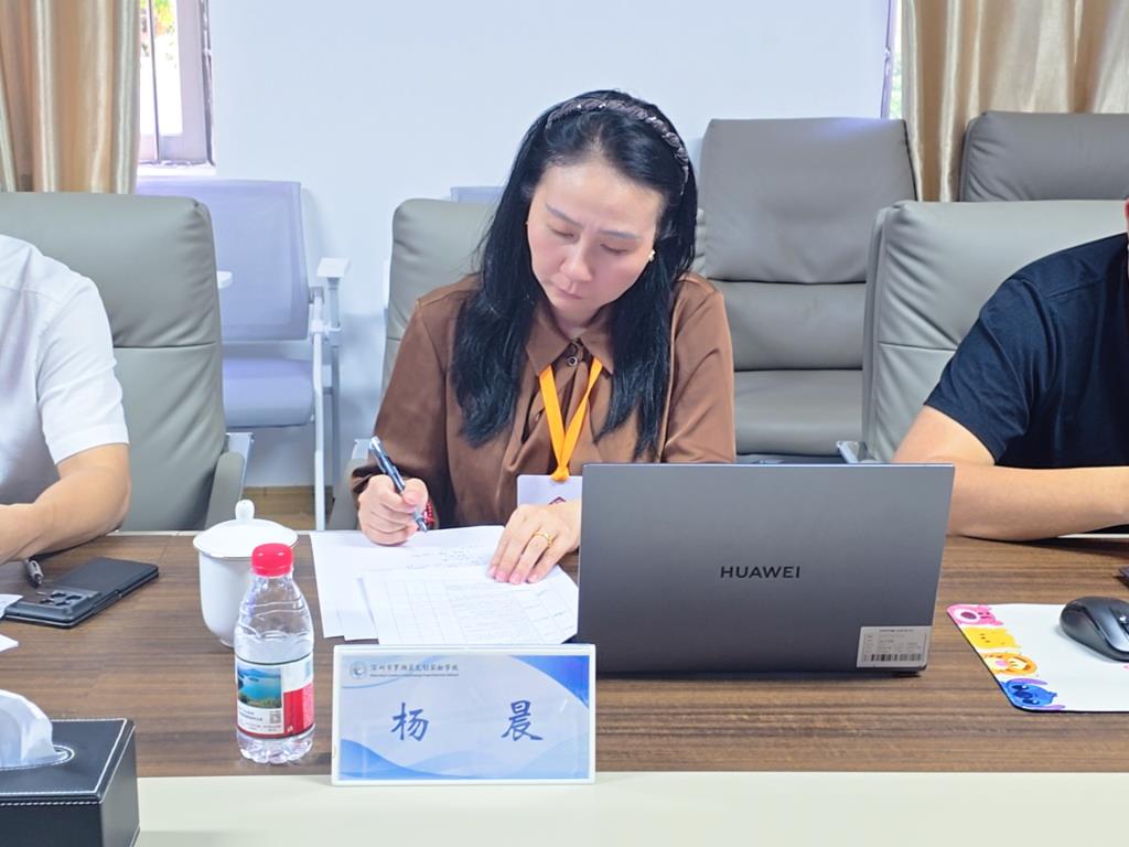 专项督导细检视，规范管理促育人  ——龙创实验学校迎接罗湖区中小学“规范管理”专项督导