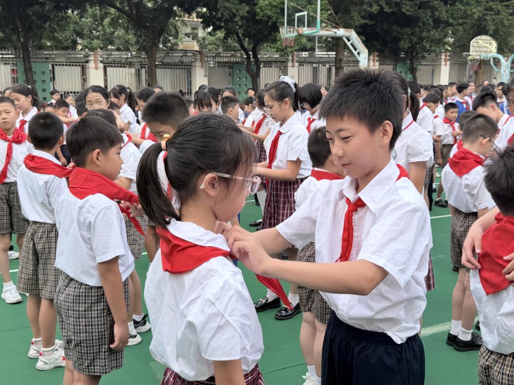 陆丰市东海街道中心小学团队到我校跟岗交流