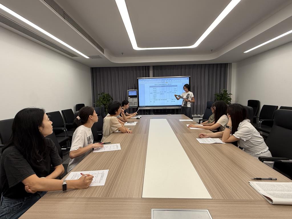 深圳市水库小学开展"每周半天计划"阅读课程研讨活动