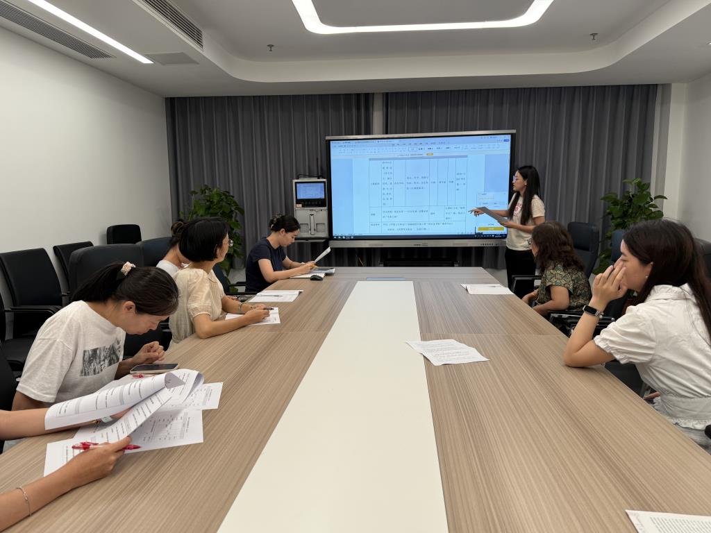 深圳市水库小学开展"每周半天计划"阅读课程研讨活动