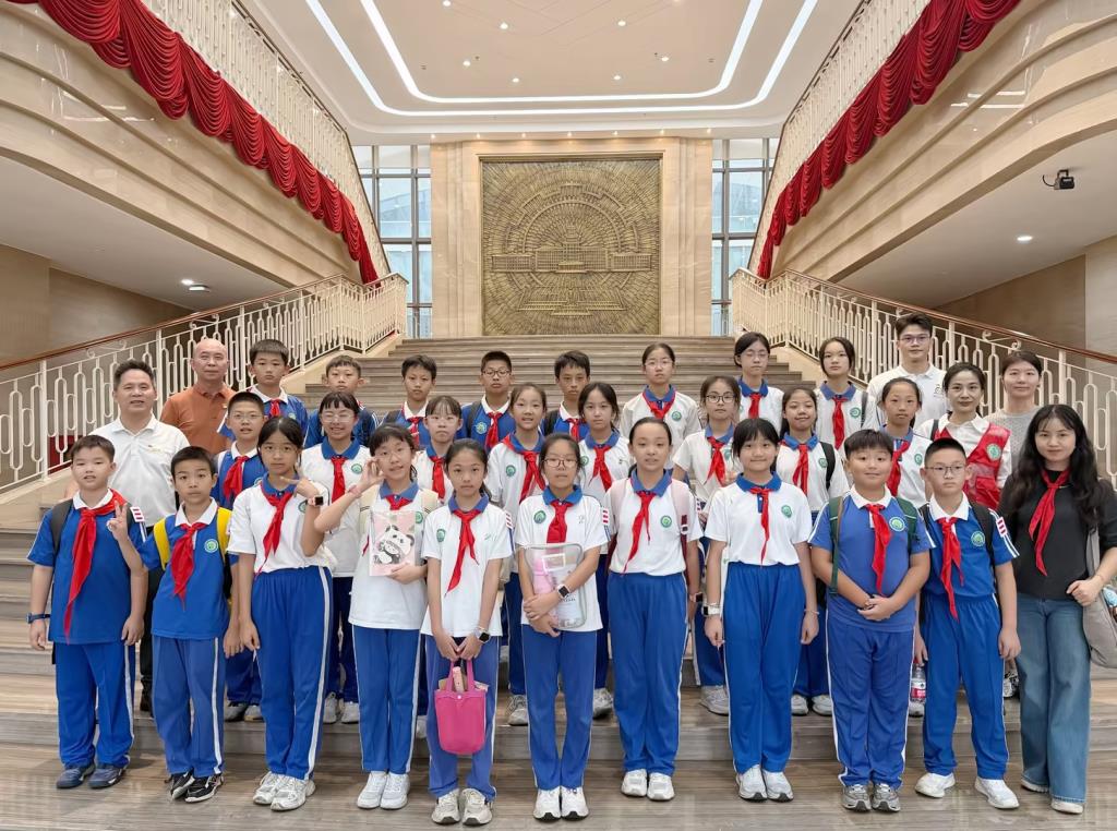 深圳市洪湖小学开展少先队思政研学实践活动