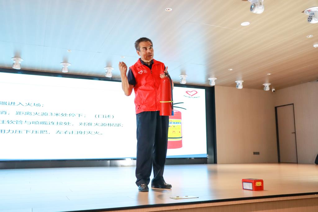 翠园文锦中学举办消防安全专题讲座