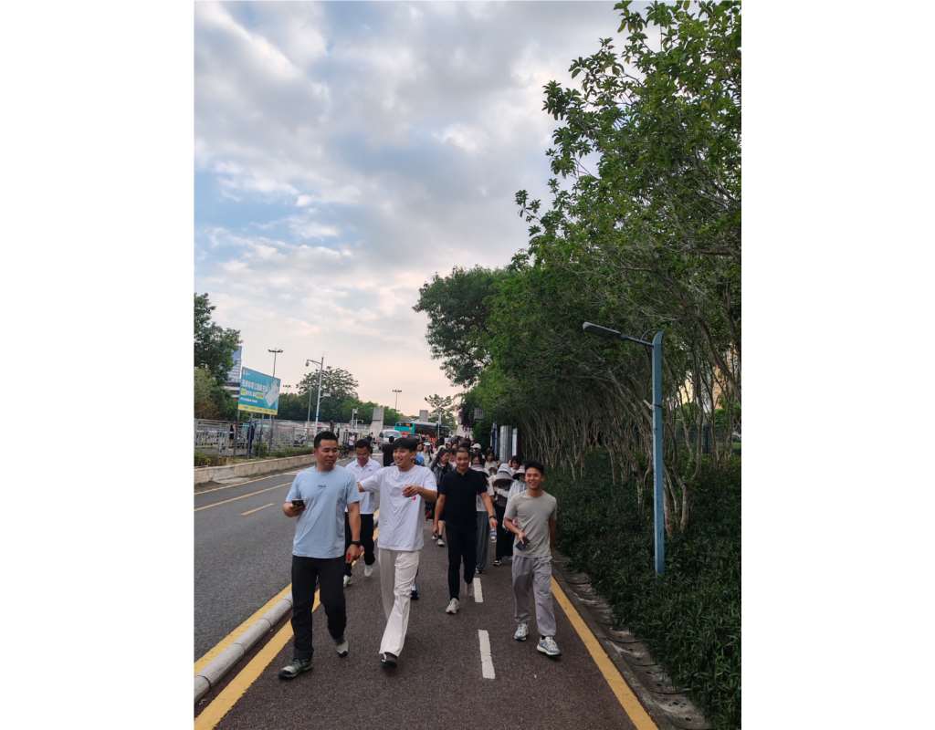 深圳市莲南教育集团安芳小学工会“青衿拾趣 绿动罗湖”徒步活动