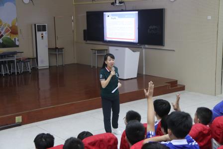 防治校园欺凌，共筑安全防线——人民小学开展“预防校园欺凌”活动
