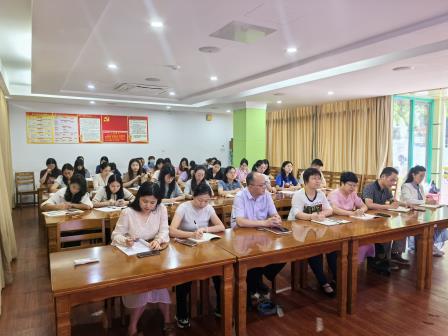 名家引领指路径    有效课堂得新知——深圳市东晓小学举办“课堂管理艺术”专题讲座