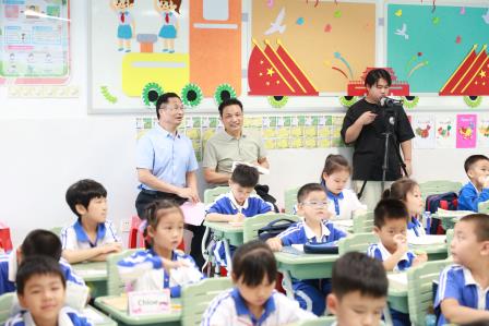 助力教师强专业，赋能教育高质量 ——罗湖区教科院“百人听千课”红桂小学视导活动