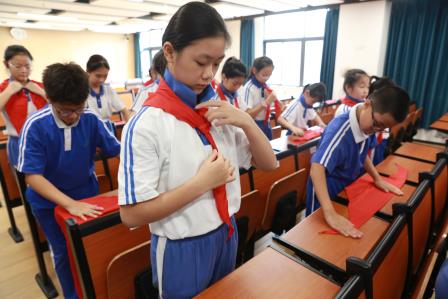红领巾爱祖国——布心小学纪念少先队建队75周年系列活动（二）
