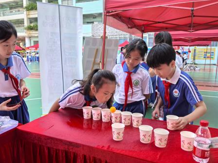 红领巾爱祖国——深圳市水库小学参加少先队建队75周年主题队日活动