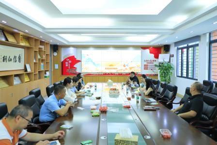 情暖重阳，爱满仙桐——深圳市螺岭教育集团仙桐实验小学举行重阳节座谈会