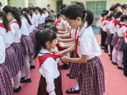 红领巾爱祖国——景园实验小学举行少先队建队日活动暨二年级入队仪式