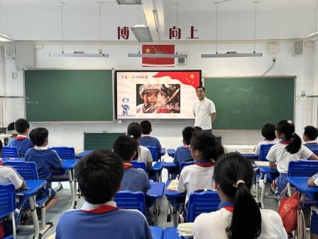 爱国情怀永传承，青春筑梦新时代 ——深圳市梧桐小学开展同上一节爱国主义主题班会课活动