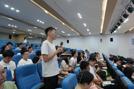 翠园东晓创新学校举行青年教师研习营开营仪式暨第一期创“星”德育大讲堂