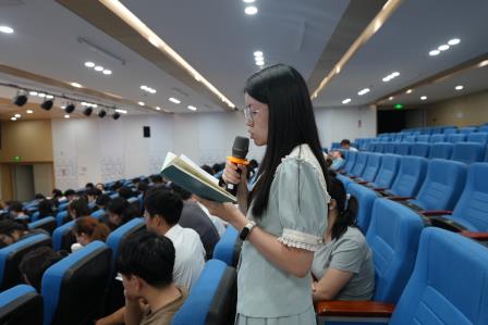 翠园东晓创新学校举行青年教师研习营开营仪式暨第一期创“星”德育大讲堂