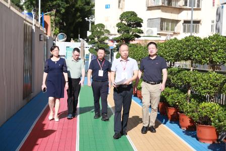 罗湖区第三责任区督学到布心小学开展校园环境建设专项督导工作