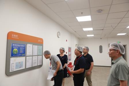 罗湖区第三责任区督学到布心小学开展校园环境建设专项督导工作